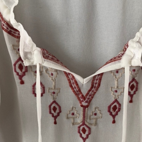 Anthropologie’s Willow & Clay Long Sleeve Blouse Embroidery Size M Bow Tie Top - Picture 3 of 11
